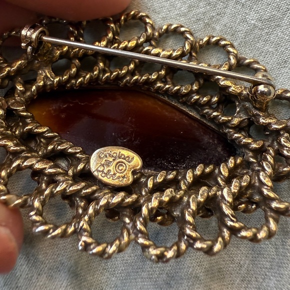 1960s Large Vintage Original by Robert Brooch - Picture 3 of 3